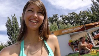 Genç (18+)...