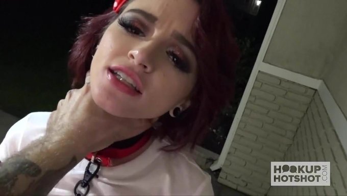 18+ Genç, Yetişkin Buluşma Sitesinde Tanıştığı Adam Tarafından Göt Deliği Sikişiyor