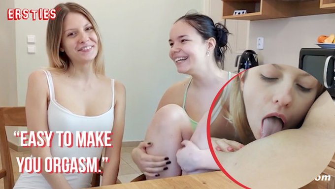 Ateşli Lezbiyen Sahne: Meme Emme Ve Am Yeme