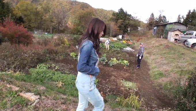 Genç (18+) Oral Seksle Baştan Çıkarıyor Ve Sert Bir Orgazm Yaşıyor