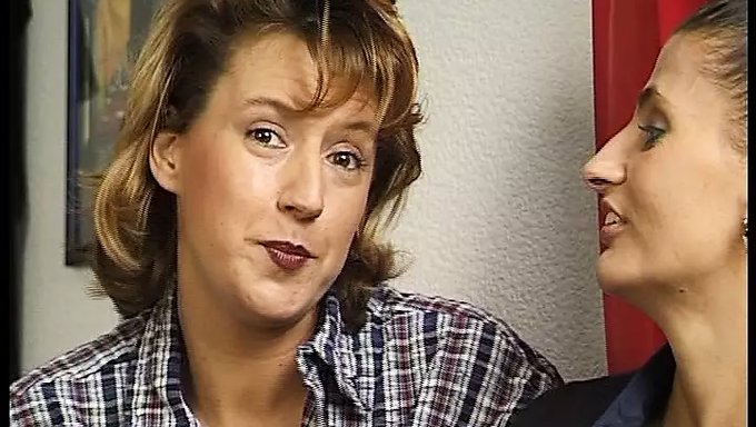 Olgun Biseksüel Çift Bdsm Fisting Ve Oral Seksle Dolu