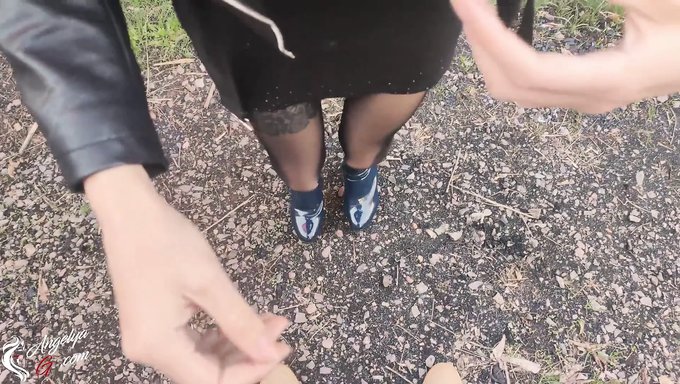 Karantina Sırasında Açık Havada Pov Sakso Ve Penis Sikişi