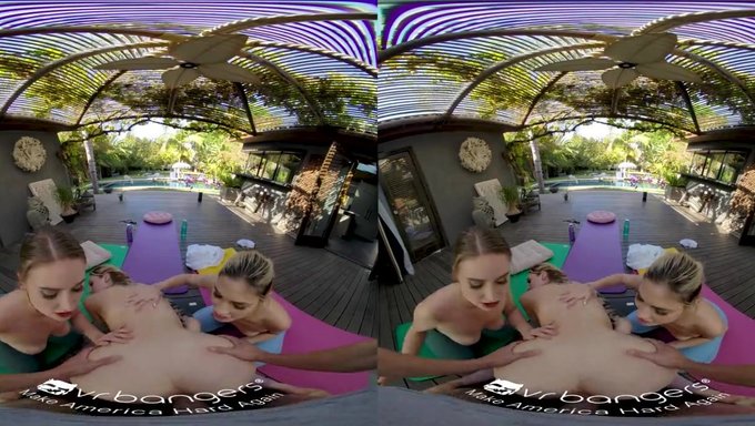 Yoga Dersi Sıcak Bir Üçlüye Dönüşüyor