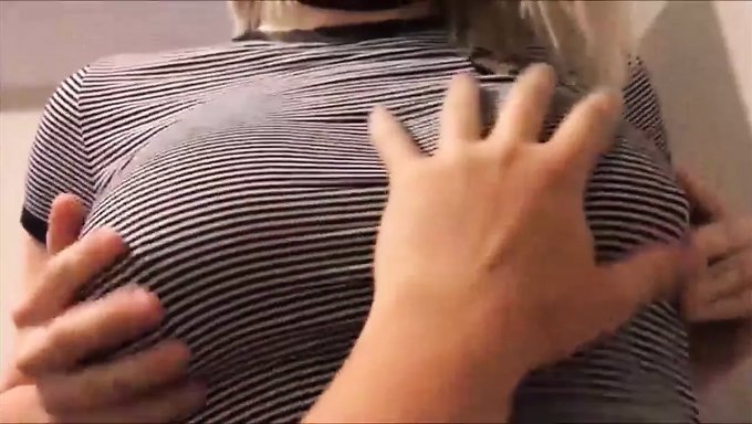 Büyük Göğüsler Ve Doğal Güzelliklerle Rastgele Buluşmaların Koleksiyonu