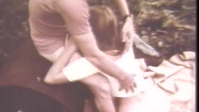 Vintage Bir His Veren Amerikan Retro Porno Filmi