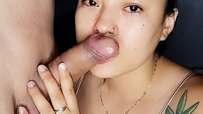 Ev Yapımı Oral Zevk, Penis Ve Boşalma Ile