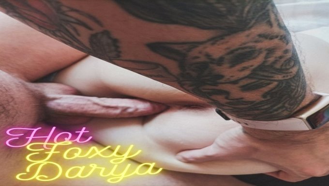 En Seksi Esmer 18+ Genç, Sıkı Amıyla