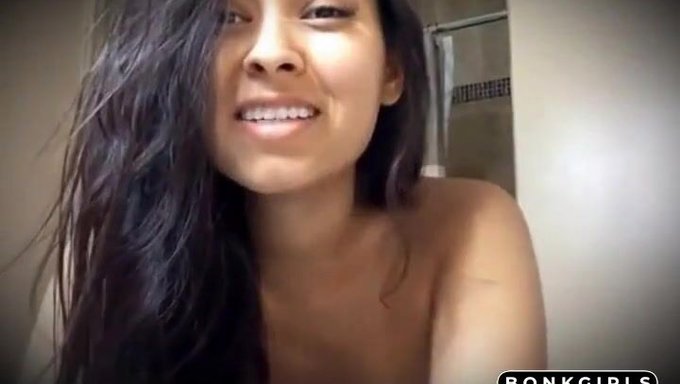 Büyük Göğüslü Hawaii Milf Sikişiyor