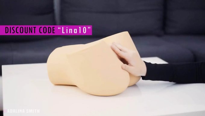 Amatör Lina Ilk Kez Bir Seks Oyuncağıyla Oynuyor Ve Asmr'A Cunnilingus Yapıyor