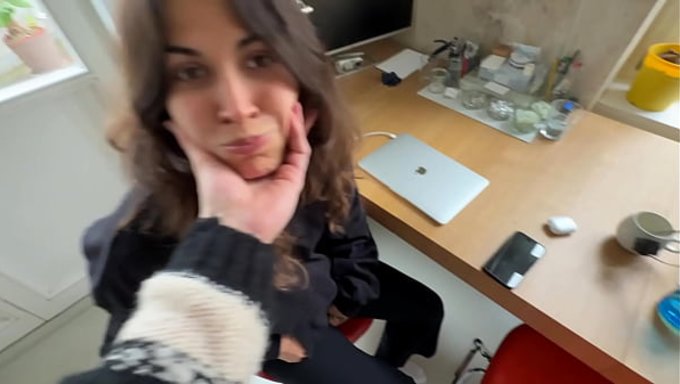 Beni Kullandı, Götümü Sikti Ve Çekti, Içini Doldurdu.