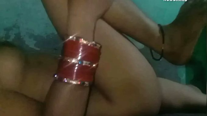 Hintli Genç (18+) Büyük Yarak Tarafından Hd Videoda Beceriliyor