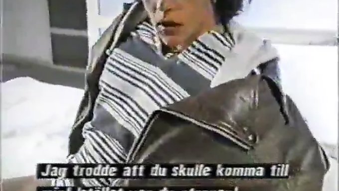 Retro Babe, Frank Gun Tarafından Vintage Porno Filmi'Nde Beceriliyor