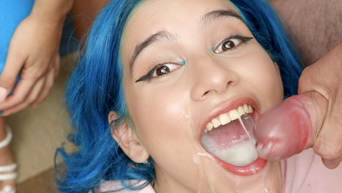 Bukkake Blowjob: Min Galilea, Bir Ağız Dolusu Bukkake Ile 64 Büyük Yük Alıyor