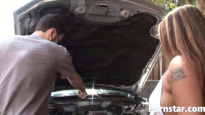 Asyalı Genç Leilani Li'Nin Sert Oral Ve Penetrasyonlu Hd Videosu