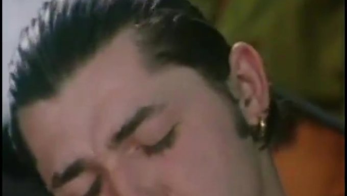 Büyük Popolu Tam Bir Filmde Eski Güzeller