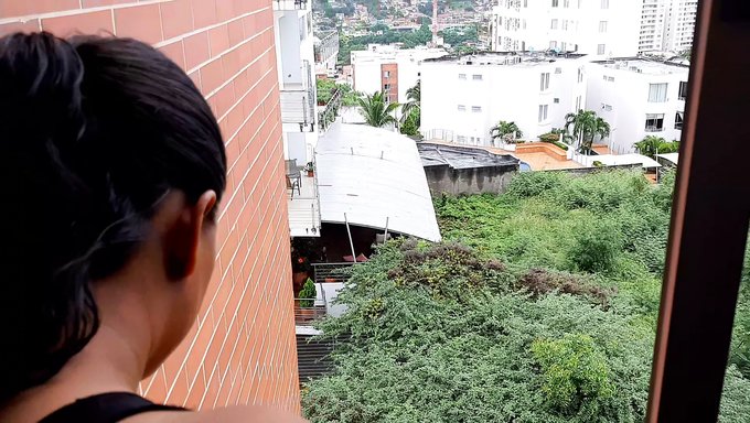 Lana'Nın Büyük Kahverengi Poposu Sert Beceriliyor