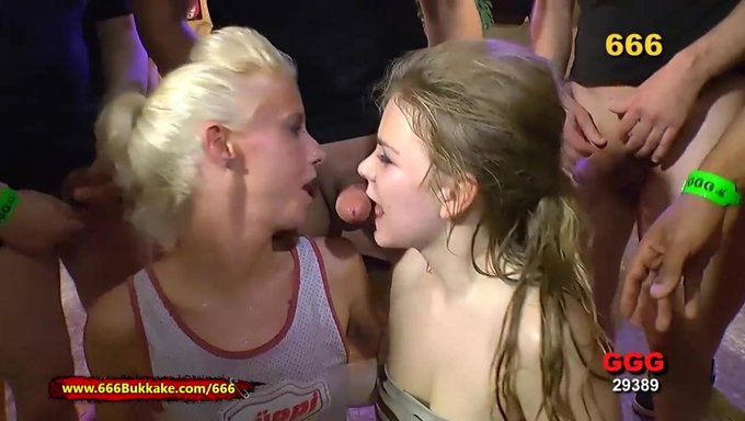 Genç (18+) Fahişeler Alman Videosunda Sperm Ve Idrarla Kaplanıyorlar
