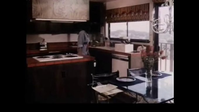 Kızların Mastürbasyon Yaptığı Vintage Amerikan Pornosu