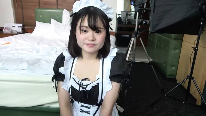 Japon Öğrenciler, Oral Seks, Anal Seks Ve Daha Fazlasıyla Vahşi Bir Üniversite Partisinin Tadını Çıkarıyorlar