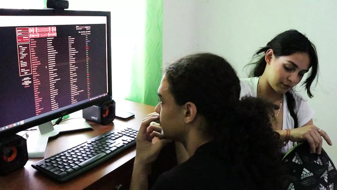 Bu Amatör Videoda Ev Ödevi Sıcak Bir Konu Haline Geliyor