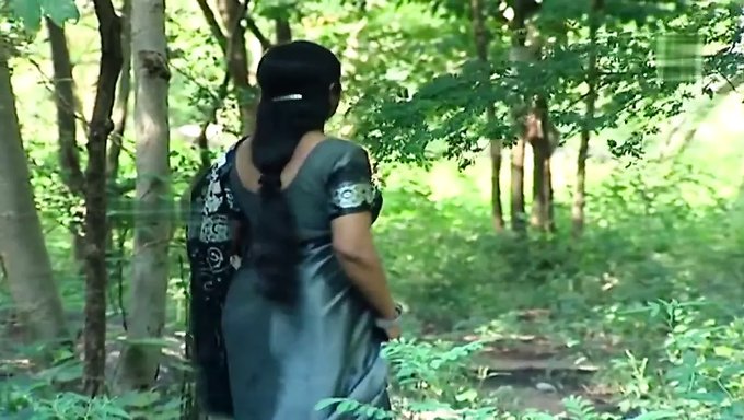 Saten Saree Giyen Yaramaz Hintli Milf