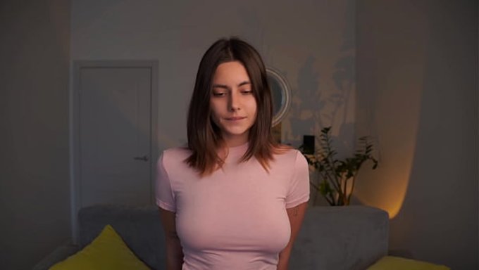 Sesim Ve Bodystocking'Lerim Erkekleri Zevkten Çıldırtıyor.