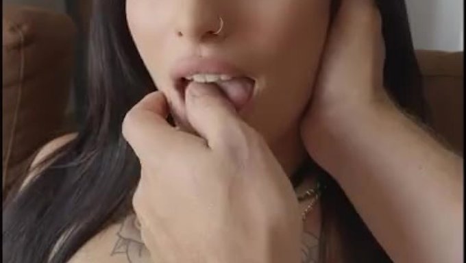 Sektördeki En Iyi Fransız Porno Ile En Üst Düzey Zevki Yaşayın