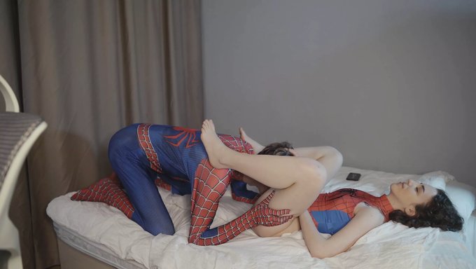 Rus Amatör Bu Erotik Cosplay Videosunda Doktorun Dikkatini Çekiyor