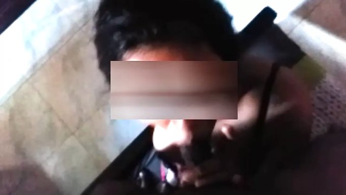 Asyalı Güzellik Radha Inanılmaz Bir Sakso Çekiyor Ve Spermleri Yutuyor
