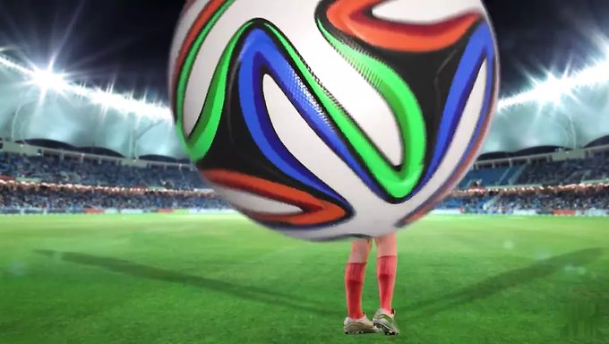 Futbol Kızları Aksiyonda: Valentina Nappi Ve Zafira Aksiyonda