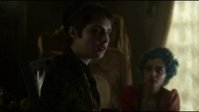 Cara Delevingveigne, Karla Crome, Tamzin Merchant Cr S1e4-E8'De