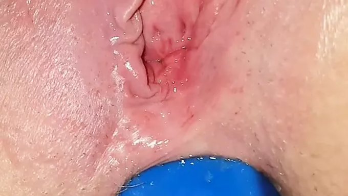 Ev Yapımı Video Derin Boğaz Ve Anal Masaj Orgazmı Sunuyor