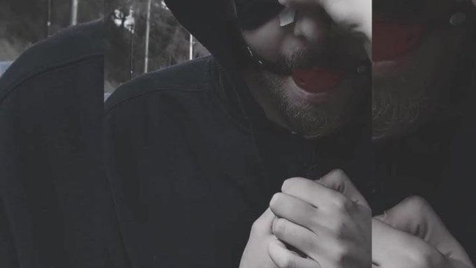 Femdom Aşağılama: Halkın Aşağılanmasına Köle Olan Karı