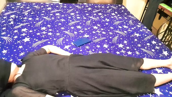 18+ Hintli Bebek, Sikiş Seansında Pisleniyor