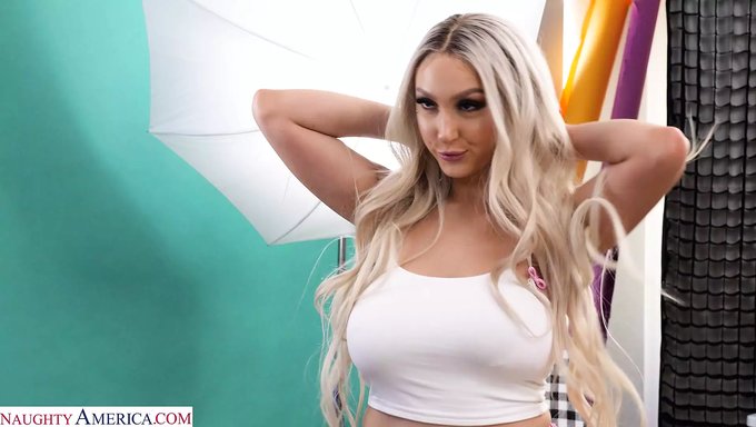 Kızımın Arkadaşı Skylar Vox, Quinton James Ile Sıcak Bir Buluşmada
