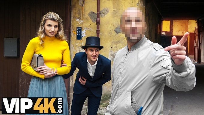 Genç Sarışınla Aldatılan Koca Ve Anal Seks