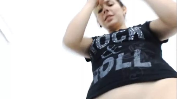 Amatör Genç (18+) Web Kamerasında Parmaklanıyor