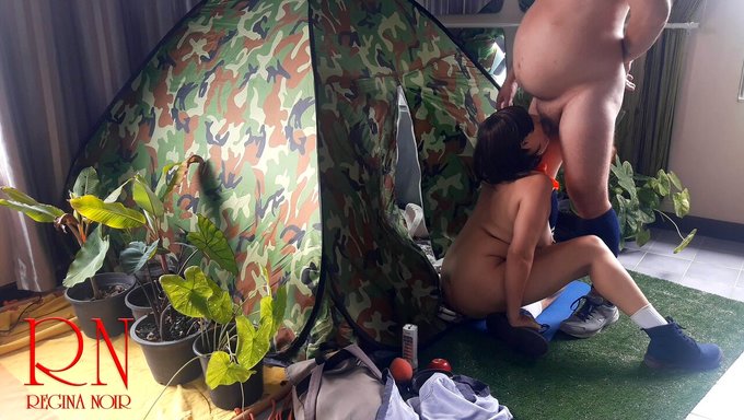 Doğada Sikiş: Nudist Milf, Bir Yabancı Tarafından Ağzıyla Beceriliyor