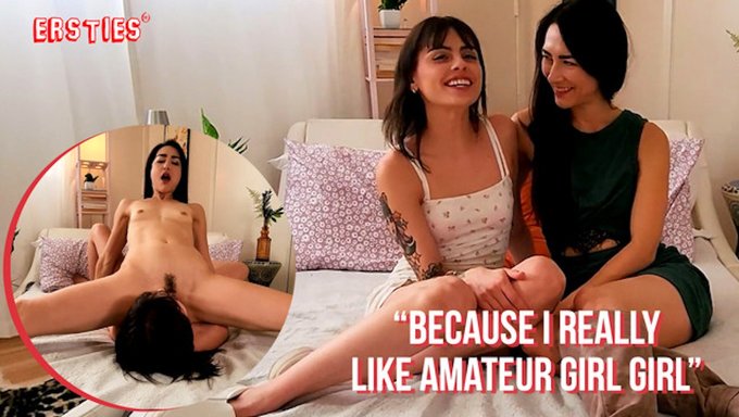 Iki Yeni Arkadaş, Birbirlerinin Cinsel Arzularını Parmaklama Ve Am Yalama Ile Keşfediyor.