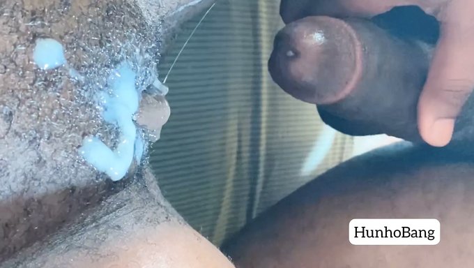 Genç (18+) Kötü Sekreter Boşalıyor