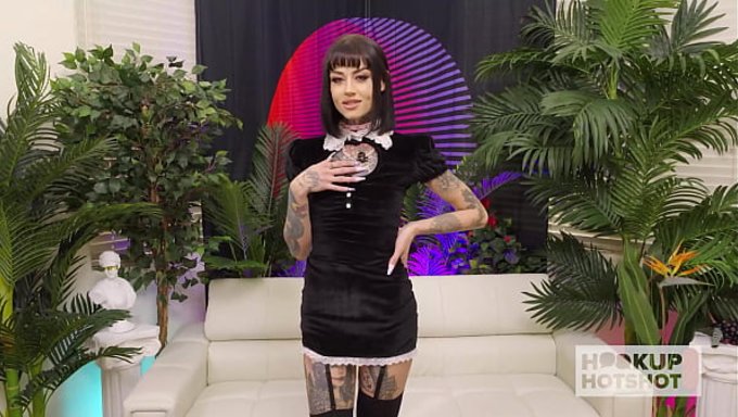 Cc Doll'Un Penis Emme Bitişiyle Aşırı Anal Seks Deneyimi