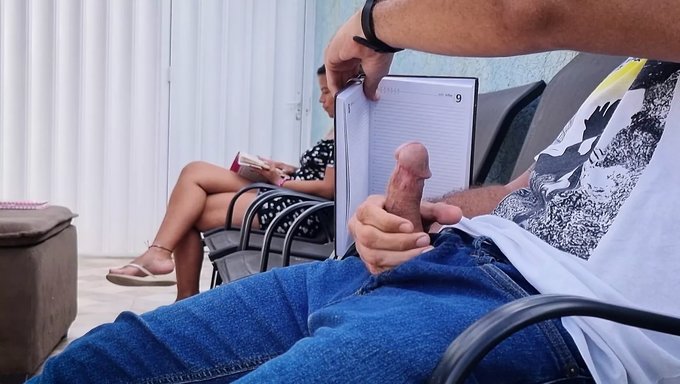 Büyük Popolu Sarışın Büyük Bir Yük Alıyor