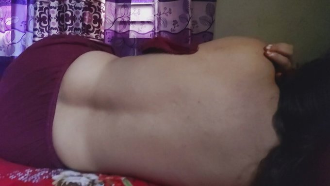 Azgın Üvey Kız Kardeşim Ev Yapımı Bir Videoda Benim Sikimi Istiyor