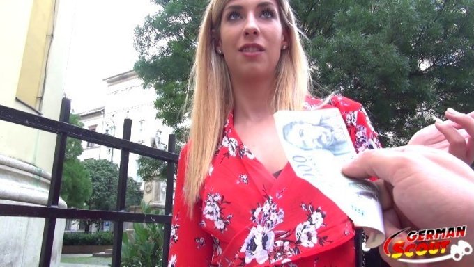 Büyük Yaraklı Genç Shona, Alman Seçmelerinde Baştan Çıkarılıyor Ve Sikişiyor