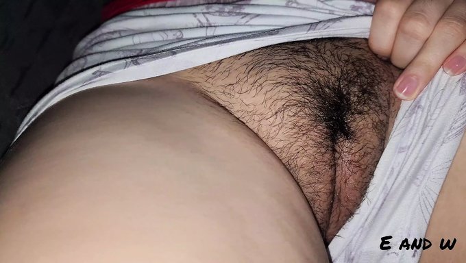 18 Yaşındaki Kosta Rikalı Hintli Kız Bana Bdsm Hakkında Öğretiyor