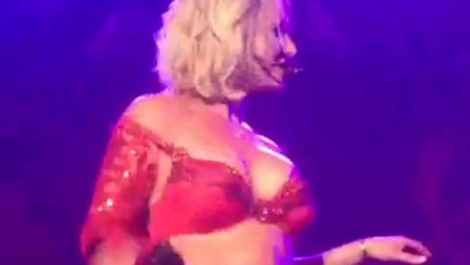 Britney Spears Jerkoff Challenge'In Temmuz 2017 Güncellemesi