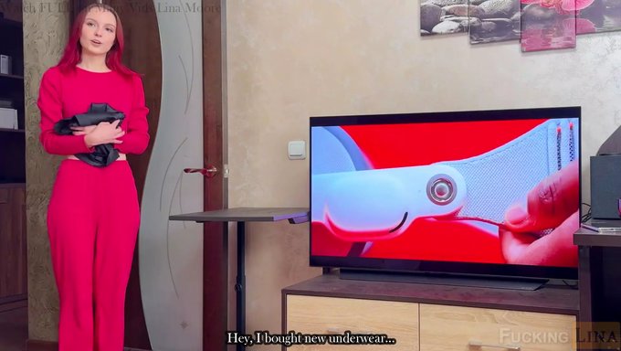 Bir Kız, Sevgilisini En Yakın Arkadaşıyla Ateşli Bir Otel Odasında Aldatıyor.