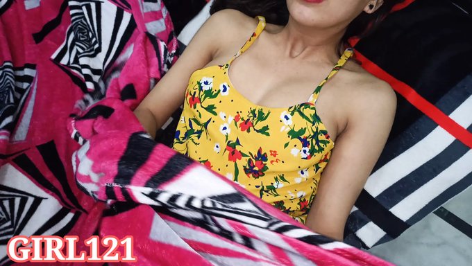 Baştan Çıkarıcı Üvey Kız Kardeş Uyanır Ve Sert Bir Creampie Alır