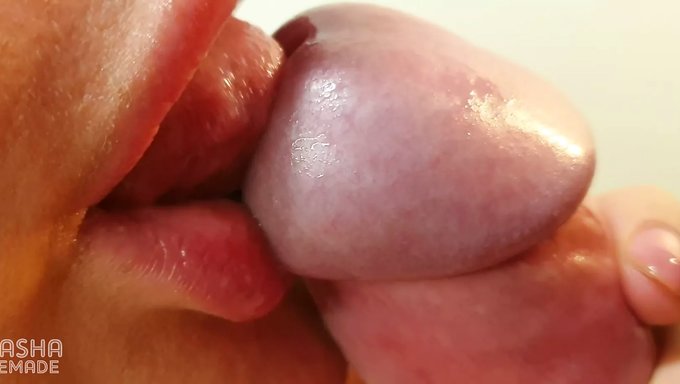Ev Yapımı Yakın Çekim Blowjob Ile Cumshot Bitiş