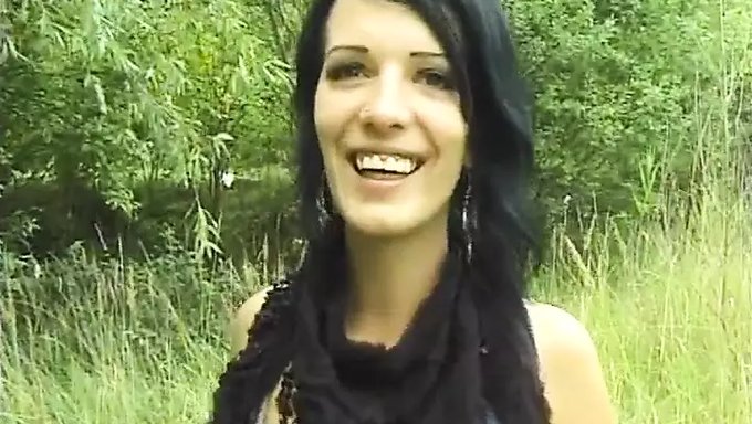 Lucia'Nın Ev Yapımı Sakso Ve Oral Becerilerinin Pov Videosu